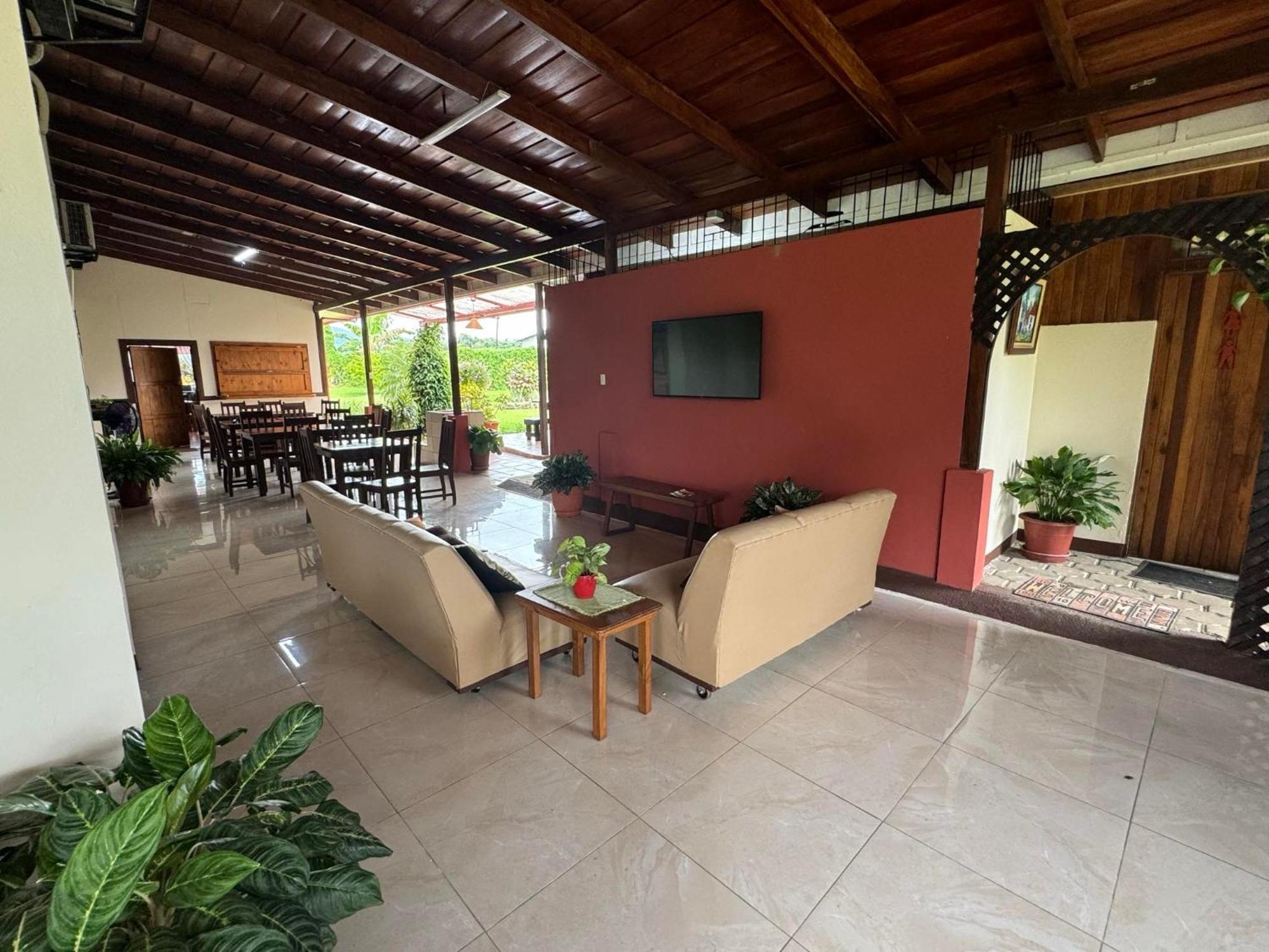 Hotel Befox Adventure La Fortuna Exteriér fotografie